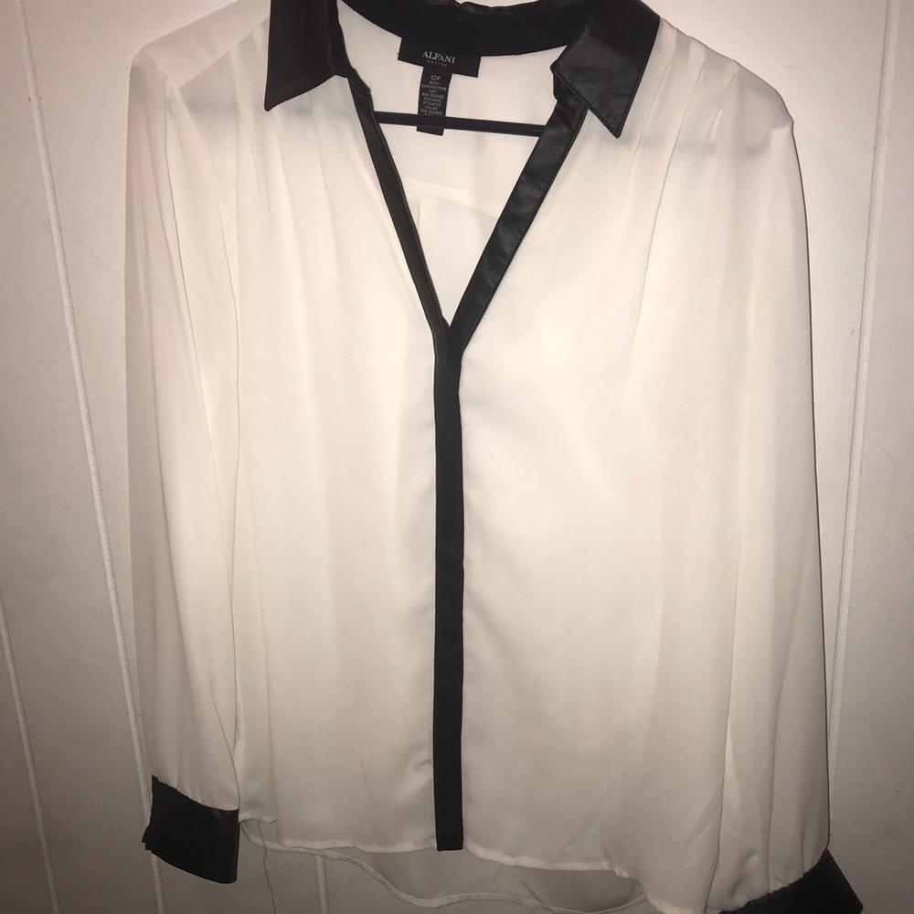 Alfani women’s size 12P Top